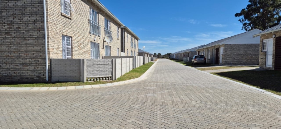 2 Bedroom Property for Sale in Fairview Industrial Eastern Cape